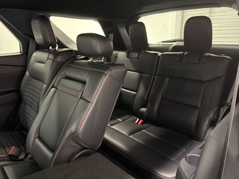 Used 2025 Ford Explorer ST-Line w/ Premium Package RWD image 12
