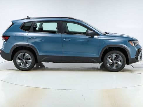 New 2026 Volkswagen Taos S image 10