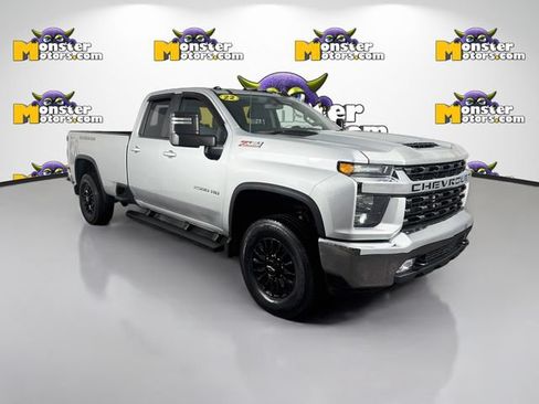 Used 2022 Chevrolet Silverado 2500 LT w/ Convenience Package AWD/4WD image 3