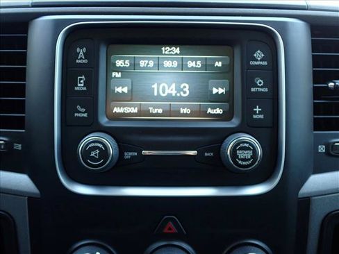 Used 2018 RAM 2500 Tradesman w/ Chrome Appearance Group AWD/4WD image 15