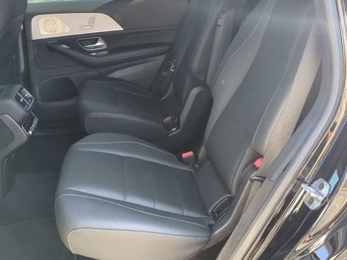 Used 2025 Mercedes-Benz GLS 450 4MATIC image 19