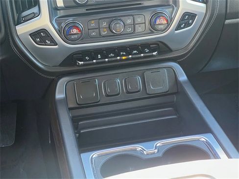 Used 2018 GMC Sierra 1500 SLT w/ SLT Premium Package image 17