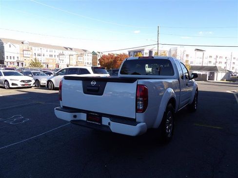 Used 2020 Nissan Frontier S image 6