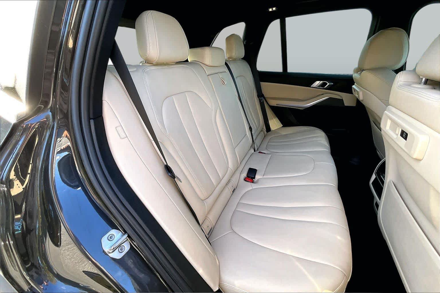 Used 2022 BMW X5 sDrive40i w/ Premium Package RWD image 19