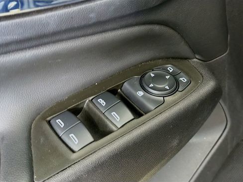 Used 2024 Chevrolet Equinox LT image 20