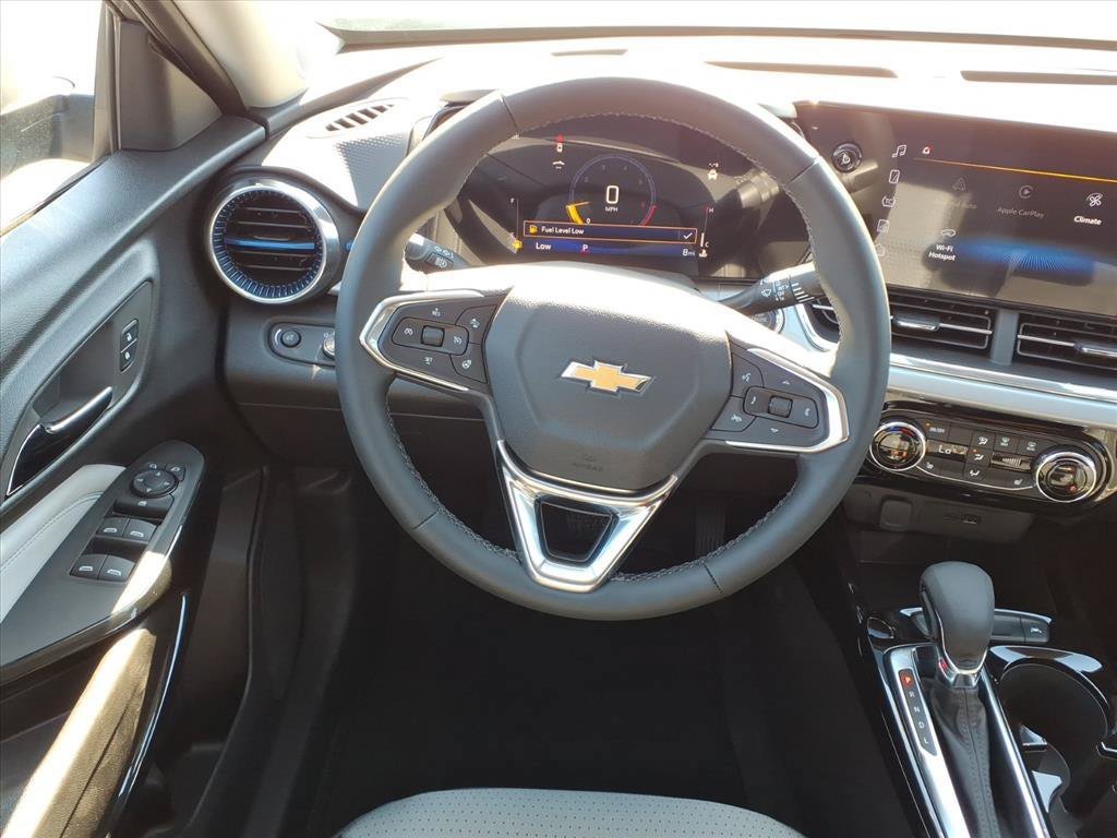 New 2026 Chevrolet Trax LT w/ Driver Confidence Package FWD image 23