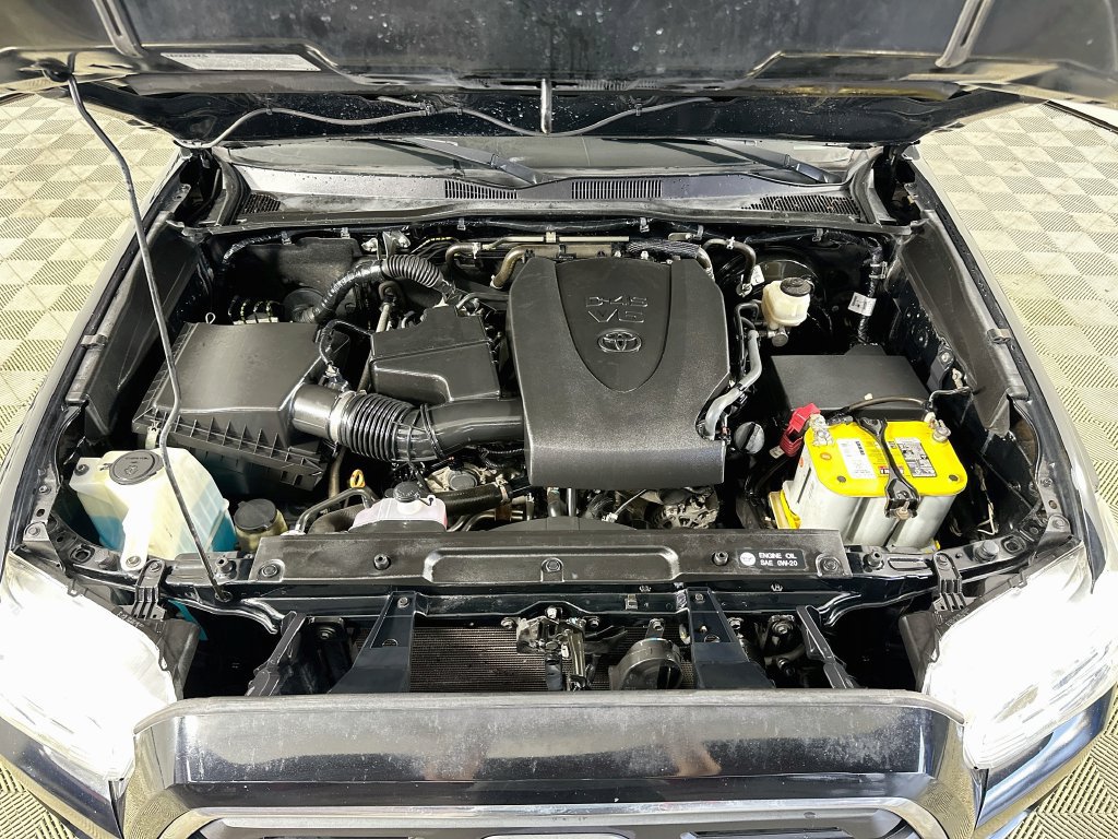 Used 2019 Toyota Tacoma SR5 RWD image 32
