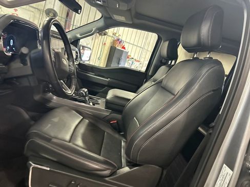 Used 2022 Ford F150 Lariat w/ Max Trailer Tow Package image 32