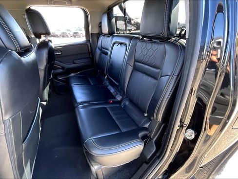 Used 2022 Nissan Frontier SV w/ SV Premium Package image 20