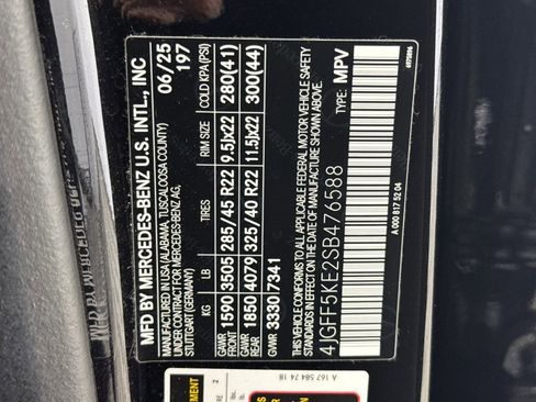 Used 2025 Mercedes-Benz GLS 450 4MATIC image 18