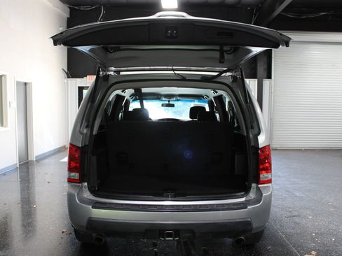 Used 2010 Honda Pilot EX image 32