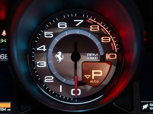 Used 2020 Ferrari Portofino image 29