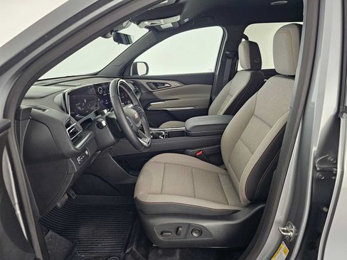 Used 2026 Chevrolet Traverse LT w/ Enhanced Driving Package FWD image 22