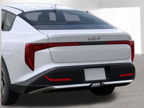 New 2026 Kia K4 EX image 14