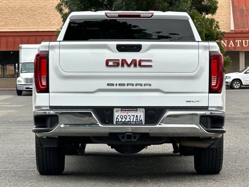 Used 2025 GMC Sierra 1500 SLT RWD image 4