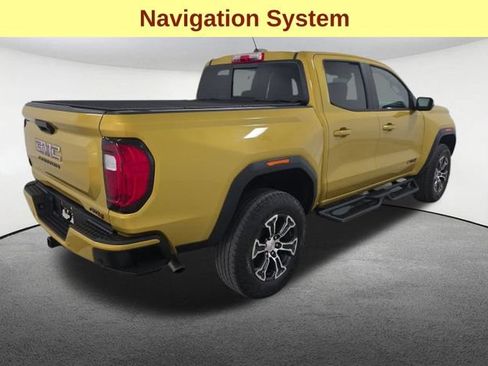 Used 2023 GMC Canyon AT4 w/ AT4 Premium Package AWD/4WD image 4