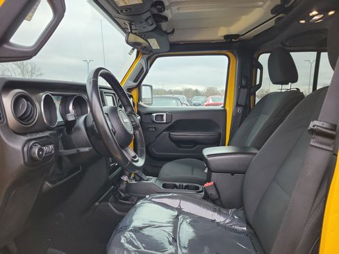Used 2019 Jeep Wrangler Unlimited Sport S image 15