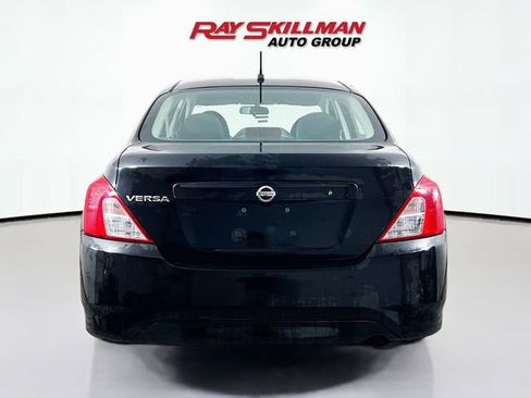 Used 2017 Nissan Versa S FWD image 6