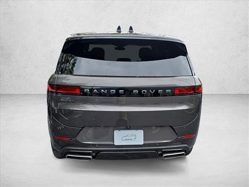 Certified 2025 Land Rover Range Rover Sport Dynamic SE image 6