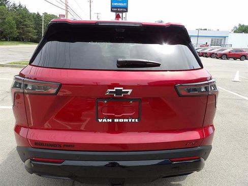 Certified 2025 Chevrolet Equinox RS w/ Safety and Technology Package AWD/4WD image 4