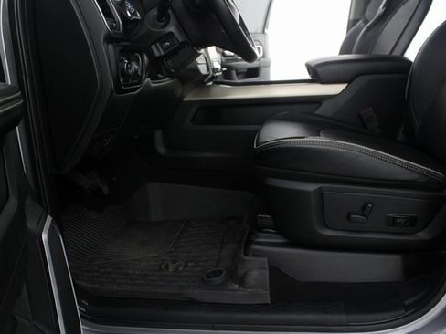 Used 2024 RAM 2500 Laramie image 17