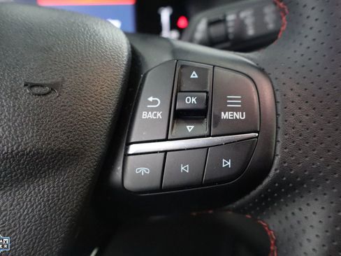 Used 2025 Ford Escape ST-Line image 17