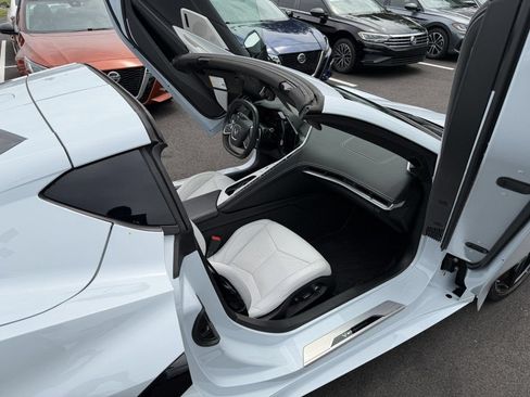 Used 2021 Chevrolet Corvette Stingray Preferred Cpe w/ Z51 Performance Package RWD image 14