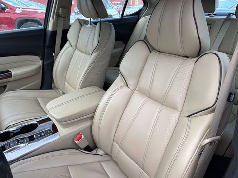 Used 2018 Acura TLX V6 SH-AWD w/ Technology Pkg image 23