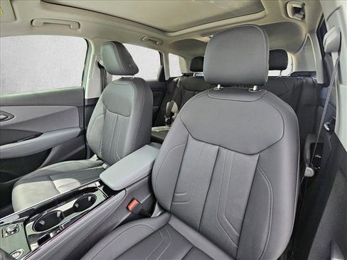 New 2026 Audi Q3 quattro 2.0T AWD/4WD image 14
