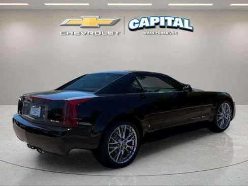 Used 2006 Cadillac XLR V RWD image 6
