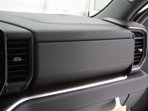 New 2026 Chevrolet Silverado 1500 LT w/ Texas Edition Plus RWD image 29