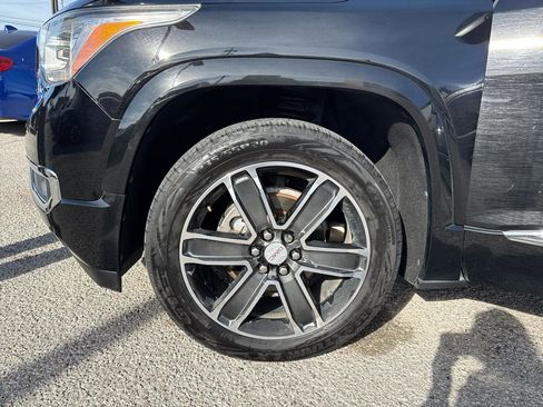 Used 2017 GMC Acadia Denali FWD image 32