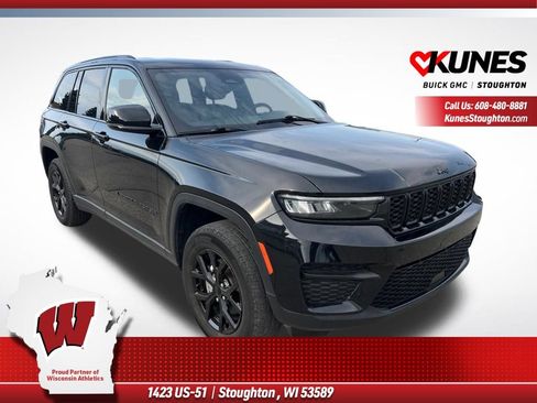 Used 2024 Jeep Grand Cherokee Altitude AWD/4WD image 1