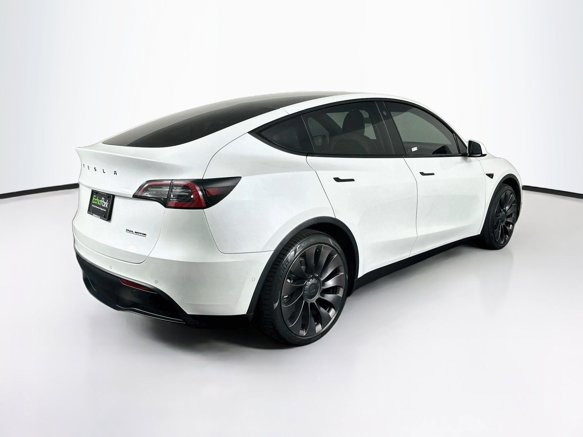 Used 2022 Tesla Model Y Long Range AWD/4WD image 9