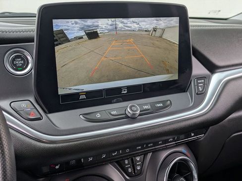 Used 2025 Chevrolet Blazer LT AWD/4WD image 16