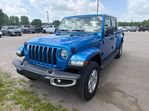 Used 2020 Jeep Gladiator Sport w/ Quick Order Package 24S AWD/4WD image 3