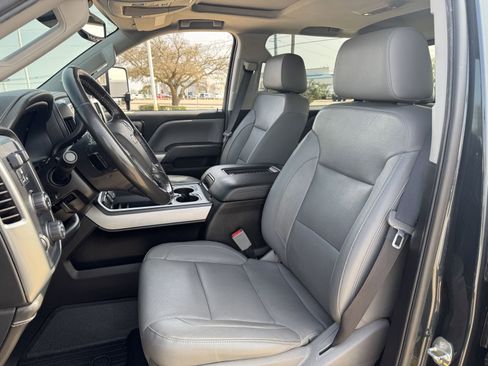 Used 2018 Chevrolet Silverado 2500 LTZ w/ Duramax Plus Package image 26