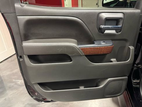 Used 2017 GMC Sierra 1500 SLE w/ SLE Value Package AWD/4WD image 24