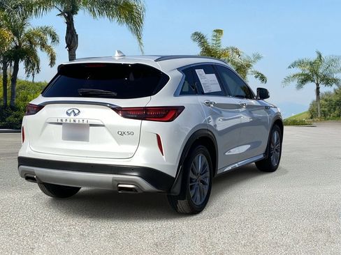 Certified 2023 INFINITI QX50 Luxe FWD image 5