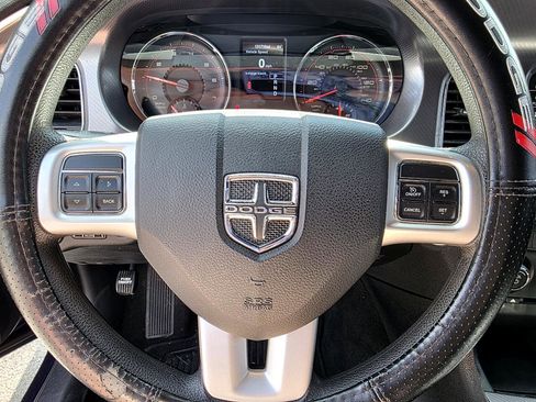 Used 2014 Dodge Charger SE image 25