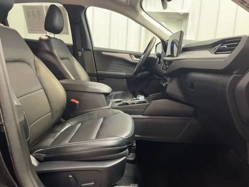 Used 2025 Ford Escape Platinum AWD/4WD image 19