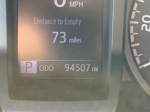 Used 2019 Toyota Tacoma TRD Sport image 15