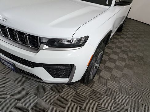 New 2026 Jeep Grand Cherokee L Limited AWD/4WD image 12