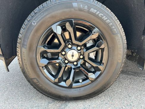 Used 2025 Chevrolet Silverado 1500 RST AWD/4WD image 22