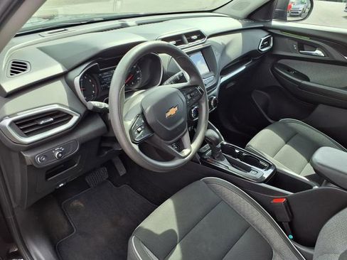 Used 2021 Chevrolet TrailBlazer LS image 9