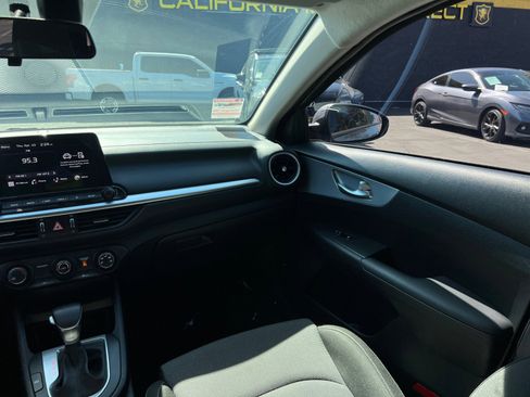 Used 2024 Kia Forte LXS FWD image 23