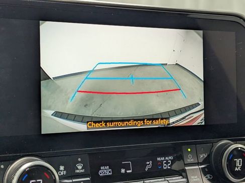 Used 2023 Toyota Highlander Bronze Edition image 15