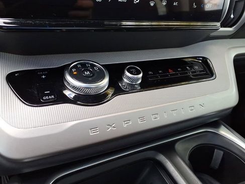 Certified 2025 Ford Expedition Active RWD image 27