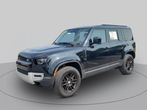 Used 2025 Land Rover Defender 110 S AWD/4WD image 7