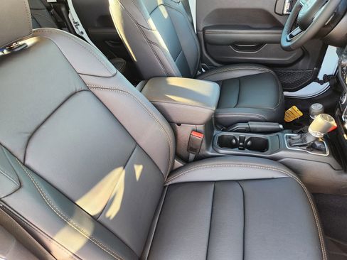 New 2026 Jeep Gladiator Sport image 24